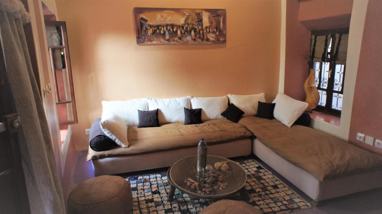Alqimam Habitación en casa particular